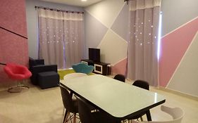 Icolor Home & Stay Ch2